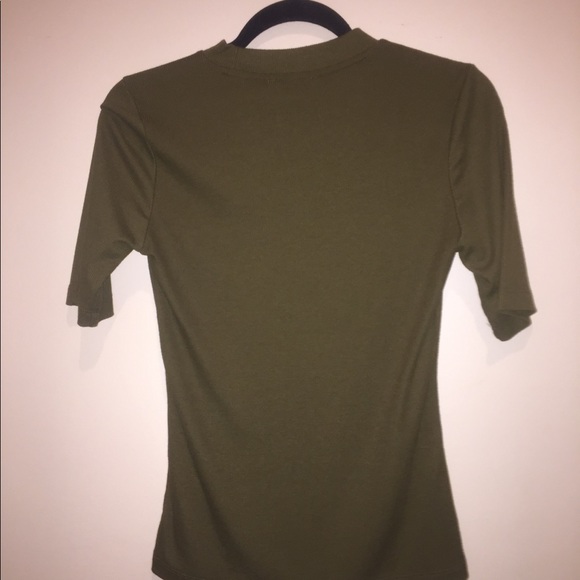Forever 21 olive short sleeve sweater - Picture 2 of 3